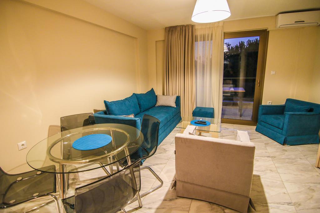Ofrynio Deluxe Apartments Ofrinion Bagian luar foto