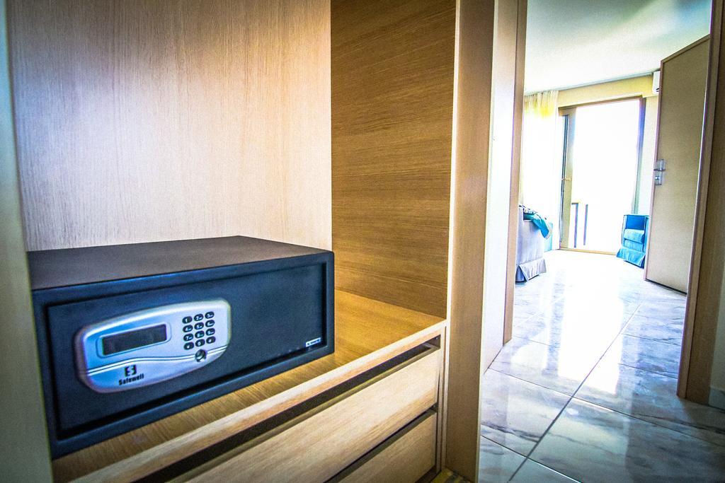 Ofrynio Deluxe Apartments Ofrinion Bagian luar foto